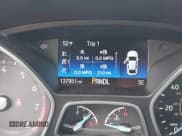 ✅ 2016 Ford Focus SE • VIN: 1FADP3F23GL217564 • Lot: 43754051. Wystawiony na IAAI z przebiegiem 137 951 mil. Bezpłatny archiwum sprzedaży aukcyjnych z USA i szczegółowy raport historii pojazdu na DreamBid. Zdjęcie 7.