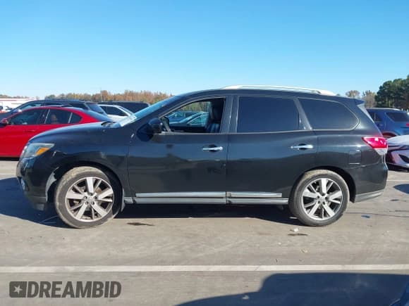 ✅ 2015 Nissan Pathfinder Platinum • VIN: 5N1AR2MM6FC659335 • Lot: 43595159. Listed on IAAI with 133,529 mi. Free auction sales archive from the USA and detailed vehicle history report at DreamBid. Image 15.