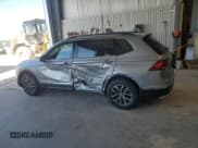 ✅ 2020 Volkswagen Tiguan SE • VIN: 3VV2B7AX8LM080447 • Lot: 90936075. Wystawiony na Copart z przebiegiem 52 977 mil. Bezpłatny archiwum sprzedaży aukcyjnych z USA i szczegółowy raport historii pojazdu na DreamBid. Zdjęcie 2.
