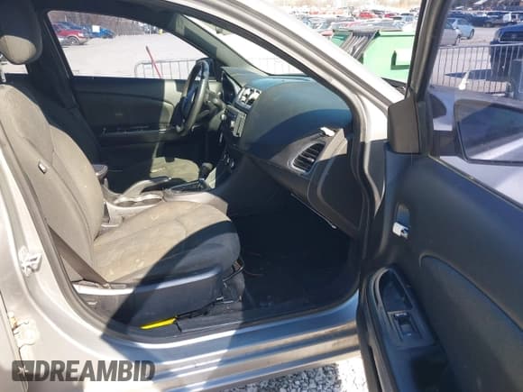 ✅ 2013 Dodge Avenger SE • VIN: 1C3CDZAB0DN564492 • Лот: 41694069. Опубликован ранее на IAAI с пробегом 127 319 миль. Бесплатный доступ к архиву аукционных продаж из США и подробный отчёт об истории автомобиля на DreamBid. Изображение 5.