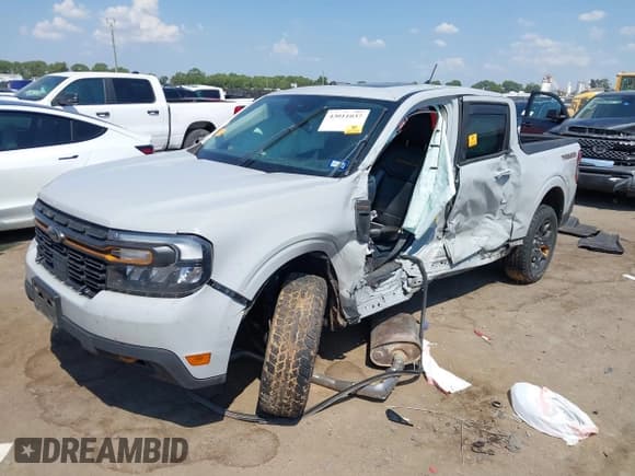 ✅ 2023 Ford Maverick Lariat Advanced • VIN: 3FTTW8G97PRA59510 • Lot: 43011037. Listed on IAAI with Not provided. Free auction sales archive from the USA and detailed vehicle history report at DreamBid. Image 17.
