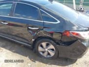 ✅ 2016 Hyundai Sonata • VIN: KMHE14L2XGA024782 • Лот: 42388805. Опубликован ранее на IAAI с пробегом 99 458 миль. Бесплатный доступ к архиву аукционных продаж из США и подробный отчёт об истории автомобиля на DreamBid. Изображение 18.