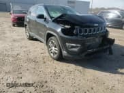 ✅ 2019 Jeep Compass Latitude • VIN: 3C4NJCBB4KT706462 • Lot: 90300245. Wystawiony na Copart z przebiegiem Nie podano. Bezpłatny archiwum sprzedaży aukcyjnych z USA i szczegółowy raport historii pojazdu na DreamBid. Zdjęcie 14.