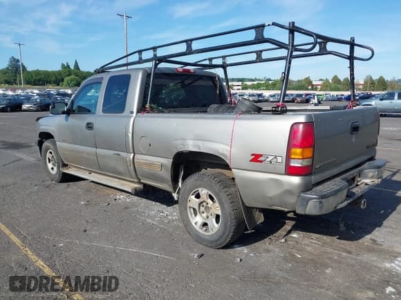 ✅ 2001 Chevrolet Silverado 1500 LS • VIN: 1GCEK19T31E152703 • Лот: 42638486. Опубликован ранее на IAAI с пробегом Не указан. Бесплатный доступ к архиву аукционных продаж из США и подробный отчёт об истории автомобиля на DreamBid. Изображение 3.