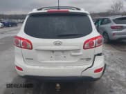 ✅ 2011 Hyundai Santa Fe Limited • VIN: 5XYZHDAGXBG008896 • Lot: 41564444. Listed on IAAI with 122,104 mi. Free auction sales archive from the USA and detailed vehicle history report at DreamBid. Image 16.