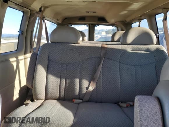 ✅ 1997 GMC Savana • VIN: 1GKGG25R4V1024370 • Lot: 41841565. Wystawiony na Copart z przebiegiem 95 950 mil. Bezpłatny archiwum sprzedaży aukcyjnych z USA i szczegółowy raport historii pojazdu na DreamBid. Zdjęcie 10.