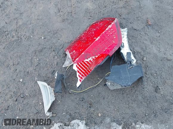 ✅ 2017 Ford Transit XL • VIN: 1FBZX2ZM6HKB15369 • Lot: 41422736. Wystawiony na IAAI z przebiegiem 159 105 mil. Bezpłatny archiwum sprzedaży aukcyjnych z USA i szczegółowy raport historii pojazdu na DreamBid. Zdjęcie 12.