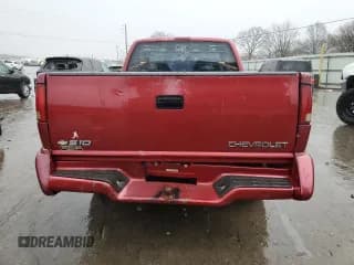 ✅ 1997 Chevrolet S-10 LS • VIN: 1GCCS19X8VK107936 • Лот: 86288304. Опубликован ранее на Copart с пробегом 369 523 миль. Бесплатный доступ к архиву аукционных продаж из США и подробный отчёт об истории автомобиля на DreamBid. Изображение 6.