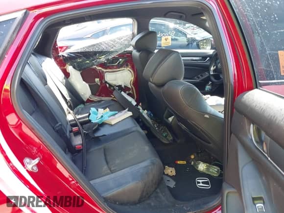 2018 Honda Accord Sport z VIN 1HGCV1F36JA043471, wystawiony jako IAAI lot #43181380 z przebiegiem 30 635 mil mil oraz . Historia ofert i sprzedaży dostępna na DreamBid. Obrazek 8.