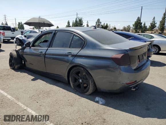 ✅ 2013 BMW 3 Series 328i • VIN: WBA3C1G55DNR46449 • Lot: 80409675. Wystawiony na Copart z przebiegiem Nie podano. Bezpłatny archiwum sprzedaży aukcyjnych z USA i szczegółowy raport historii pojazdu na DreamBid. Zdjęcie 2.