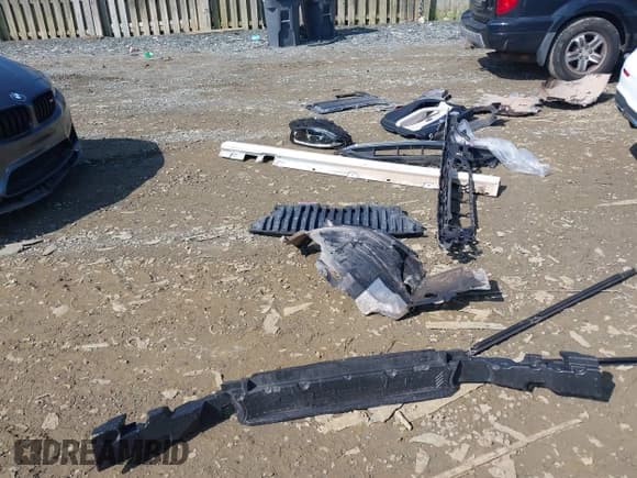 ✅ 2021 Mercedes-Benz E 450 • VIN: W1KZF5KB2MA999616 • Lot: 42347664. Wystawiony na IAAI z przebiegiem 26 664 mil. Bezpłatny archiwum sprzedaży aukcyjnych z USA i szczegółowy raport historii pojazdu na DreamBid. Zdjęcie 12.