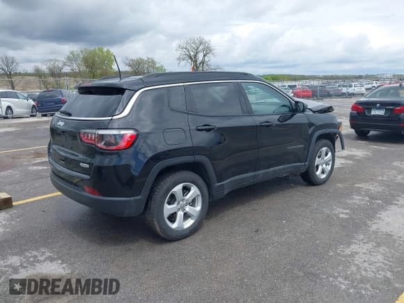 ✅ 2021 Jeep Compass Altitude • VIN: 3C4NJDBB6MT564236 • Lot: 42176870. Listed on IAAI with 66,258 mi. Free auction sales archive from the USA and detailed vehicle history report at DreamBid. Image 4.
