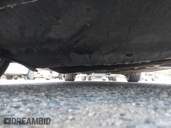 ✅ 2016 Audi A4 Premium • VIN: WAUAFAFL4GN012558 • Лот: 42335764. Опубликован ранее на IAAI с пробегом 98 852 миль. Бесплатный доступ к архиву аукционных продаж из США и подробный отчёт об истории автомобиля на DreamBid. Изображение 19.