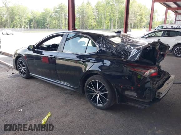 2022 Toyota Camry SE с VIN 4T1T11BK5NU060768, выставлен на аукционе IAAI как лот 42448912 с пробегом 26 074 миль миль и . История ставок и продаж доступна на DreamBid. Изображение 3.