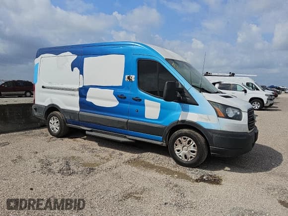 ✅ 2018 Ford Transit • VIN: 1FTBW2CM5JKA36466 • Lot: 54020275. Listed on Copart with 160,894 mi. Free auction sales archive from the USA and detailed vehicle history report at DreamBid. Image 4.