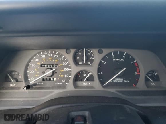 ✅ 1990 Ford Thunderbird • VIN: 1FAPP64R2LH167865 • Lot: 41918335. Listed on Copart with 106,636 mi. Free auction sales archive from the USA and detailed vehicle history report at DreamBid. Image 9.