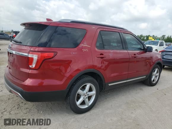 ✅ 2017 Ford Explorer XLT • VIN: 1FM5K7D81HGE37092 • Lot: 55135615. Listed on Copart with 63,124 mi. Free auction sales archive from the USA and detailed vehicle history report at DreamBid. Image 3.