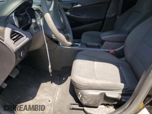 ✅ 2019 Chevrolet Cruze LT • VIN: 1G1BE5SM8K7107825 • Lot: 57915853. Listed on Copart with 101,993 mi. Free auction sales archive from the USA and detailed vehicle history report at DreamBid. Image 7.