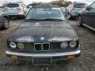 ✅ 1988 BMW 3 Series • VIN: WBAAB6400J8228236 • Lot: 82770724. Listed on Copart with 194,712 mi. Free auction sales archive from the USA and detailed vehicle history report at DreamBid. Image 5.