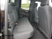 ✅ 2019 Chevrolet Silverado 1500 Custom • VIN: 1GCRYBEH0KZ402223 • Lot: 56124155. Wystawiony na Copart z przebiegiem 38 816 mil. Bezpłatny archiwum sprzedaży aukcyjnych z USA i szczegółowy raport historii pojazdu na DreamBid. Zdjęcie 10.