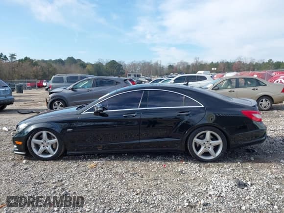 ✅ 2012 Mercedes-Benz CLS 550 • VIN: WDDLJ7DBXCA015625 • Lot: 43903063. Wystawiony na IAAI z przebiegiem 150 300 mil. Bezpłatny archiwum sprzedaży aukcyjnych z USA i szczegółowy raport historii pojazdu na DreamBid. Zdjęcie 14.