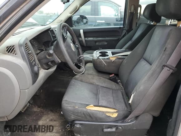 ✅ 2011 Chevrolet Silverado 1500 LS • VIN: 3GCPCREA4BG135086 • Lot: 72721524. Listed on Copart with 263,196 mi. Free auction sales archive from the USA and detailed vehicle history report at DreamBid. Image 7.