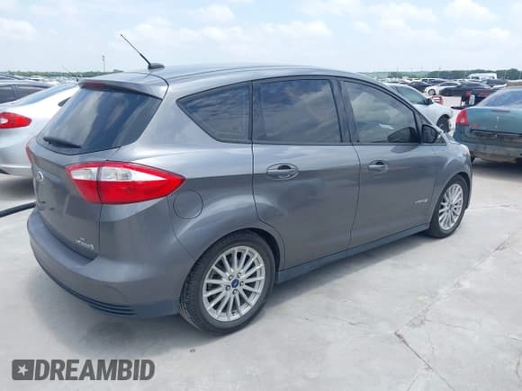 ✅ 2013 Ford C-Max SE • VIN: 1FADP5AU8DL556966 • Лот: 42420493. Опубликован ранее на IAAI с пробегом 70 719 миль. Бесплатный доступ к архиву аукционных продаж из США и подробный отчёт об истории автомобиля на DreamBid. Изображение 4.