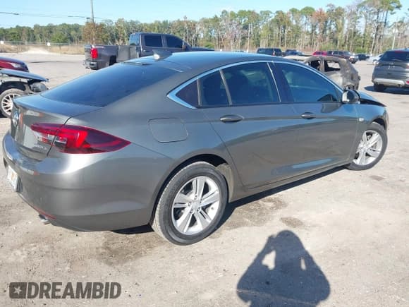 ✅ 2018 Buick Regal Preferred • VIN: W04GL6SXXJ1090959 • Лот: 43619524. Опубликован ранее на IAAI с пробегом 130 208 миль. Бесплатный доступ к архиву аукционных продаж из США и подробный отчёт об истории автомобиля на DreamBid. Изображение 4.