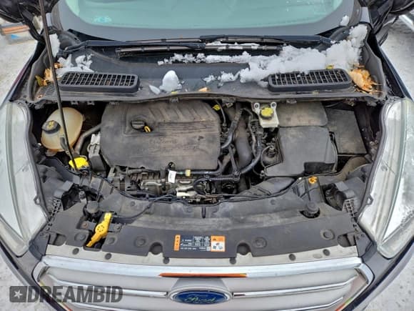 ✅ 2017 Ford Escape SE • VIN: 1FMCU9GD8HUB87020 • Lot: 96351515. Wystawiony na Copart z przebiegiem 100 902 mil. Bezpłatny archiwum sprzedaży aukcyjnych z USA i szczegółowy raport historii pojazdu na DreamBid. Zdjęcie 12.