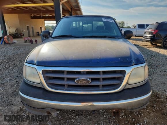 ✅ 2003 Ford F-150 XL • VIN: 2FTRX17253CA06180 • Lot: 86239945. Listed on Copart with 270,720 mi. Free auction sales archive from the USA and detailed vehicle history report at DreamBid. Image 5.