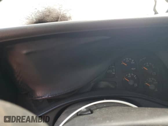 2006 Chevrolet Silverado 2500HD LT1 с VIN 1GCHK29D26E164070, выставлен на аукционе Copart как лот 90705675 с пробегом Не указан миль и На запчасти • Non repairable. История ставок и продаж доступна на DreamBid. Изображение 9.