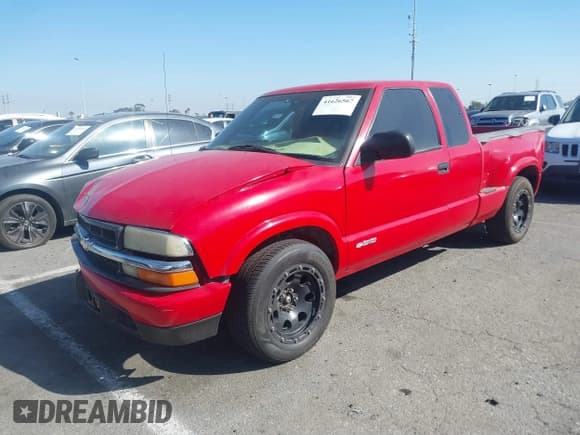 ✅ 2003 Chevrolet S-10 • VIN: 1GCCS19H738283671 • Лот: 41626567. Опубликован ранее на IAAI с пробегом 149 703 миль. Бесплатный доступ к архиву аукционных продаж из США и подробный отчёт об истории автомобиля на DreamBid. Изображение 2.