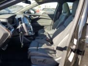 ✅ 2024 Audi Q4 e-tron Sportback Premium Plus • VIN: WA13UBFZXRP058327 • Lot: 47115475. Wystawiony na Copart z przebiegiem 5 821 mil. Bezpłatny archiwum sprzedaży aukcyjnych z USA i szczegółowy raport historii pojazdu na DreamBid. Zdjęcie 7.