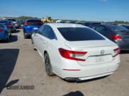 ✅ 2020 Honda Accord Sport • VIN: 1HGCV1F30LA069857 • Lot: 43556584. Wystawiony na IAAI z przebiegiem 131 958 mil. Bezpłatny archiwum sprzedaży aukcyjnych z USA i szczegółowy raport historii pojazdu na DreamBid. Zdjęcie 3.