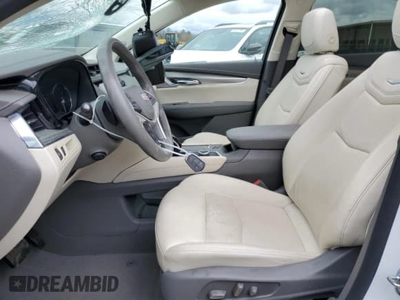 ✅ 2023 Cadillac XT5 FWD Premium Luxury • VIN: 1GYKNCR48PZ103975 • Lot: 49980885. Wystawiony na Copart z przebiegiem 16 155 mil. Bezpłatny archiwum sprzedaży aukcyjnych z USA i szczegółowy raport historii pojazdu na DreamBid. Zdjęcie 7.