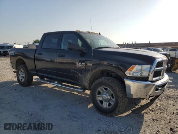 ✅ 2015 Ram 2500 Big Horn • VIN: 3C6UR5DJ2FG656476 • Lot: 62510995. Listed on Copart with 239,327 mi. Free auction sales archive from the USA and detailed vehicle history report at DreamBid. Image 4.