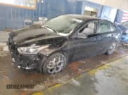 ✅ 2021 Kia Forte LXS • VIN: 3KPF24AD2ME307003 • Lot: 87837725. Wystawiony na Copart z przebiegiem Nie podano. Bezpłatny archiwum sprzedaży aukcyjnych z USA i szczegółowy raport historii pojazdu na DreamBid. Zdjęcie 1.