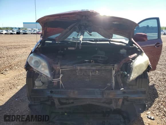 ✅ 2011 Toyota Sienna LE • VIN: 5TDKK3DC0BS103251 • Lot: 82477175. Wystawiony na Copart z przebiegiem 156 846 mil. Bezpłatny archiwum sprzedaży aukcyjnych z USA i szczegółowy raport historii pojazdu na DreamBid. Zdjęcie 5.