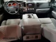 ✅ 2013 Toyota Tundra • VIN: 5TFDM5F18DX041413 • Lot: 56539215. Wystawiony na Copart z przebiegiem 107 538 mil. Bezpłatny archiwum sprzedaży aukcyjnych z USA i szczegółowy raport historii pojazdu na DreamBid. Zdjęcie 8.