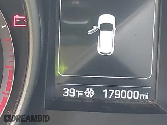 ✅ 2017 Hyundai Santa Fe SE • VIN: KM8SMDHF1HU238369 • Lot: 43682236. Wystawiony na IAAI z przebiegiem 179 000 mil. Bezpłatny archiwum sprzedaży aukcyjnych z USA i szczegółowy raport historii pojazdu na DreamBid. Zdjęcie 15.