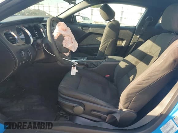 ✅ 2012 Ford Mustang Premium • VIN: 1ZVBP8AM9C5278758 • Lot: 86702585. Wystawiony na Copart z przebiegiem 157 051 mil. Bezpłatny archiwum sprzedaży aukcyjnych z USA i szczegółowy raport historii pojazdu na DreamBid. Zdjęcie 7.