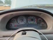 ✅ 2003 Ford Mustang Deluxe • VIN: 1FAFP44473F400526 • Lot: 82074045. Wystawiony na Copart z przebiegiem 124 407 mil. Bezpłatny archiwum sprzedaży aukcyjnych z USA i szczegółowy raport historii pojazdu na DreamBid. Zdjęcie 9.