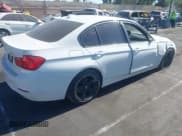 ✅ 2015 BMW 3 Series 328d • VIN: WBA3D3C53FK157607 • Lot: 42853392. Wystawiony na IAAI z przebiegiem 124 391 mil. Bezpłatny archiwum sprzedaży aukcyjnych z USA i szczegółowy raport historii pojazdu na DreamBid. Zdjęcie 4.