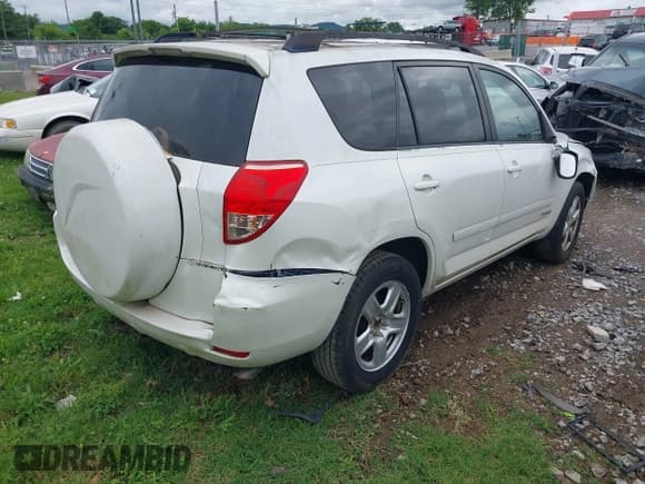✅ 2008 Toyota RAV4 Limited • VIN: JTMZK31V785018166 • Lot: 42342483. Listed on IAAI with 192,757 mi. Free auction sales archive from the USA and detailed vehicle history report at DreamBid. Image 4.