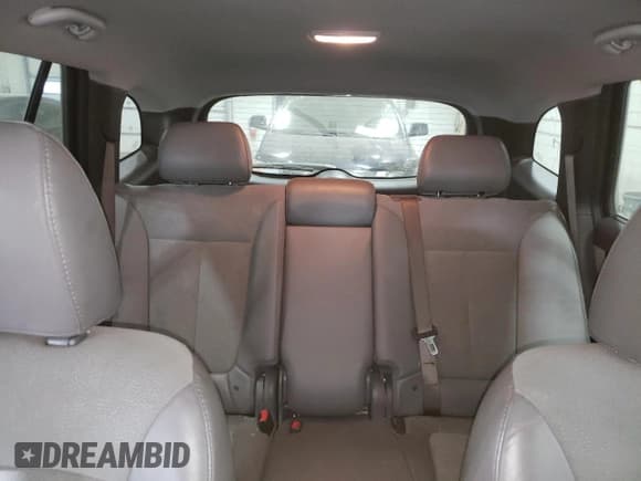 ✅ 2012 Hyundai Santa Fe SE • VIN: 5XYZH4AG3CG117525 • Lot: 75181374. Listed on Copart with 96,764 mi. Free auction sales archive from the USA and detailed vehicle history report at DreamBid. Image 10.