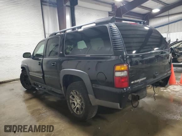 ✅ 2005 Chevrolet Suburban LT • VIN: 3GNFK16ZX5G116669 • Лот: 46595385. Опубликован ранее на Copart с пробегом 247 520 миль. Бесплатный доступ к архиву аукционных продаж из США и подробный отчёт об истории автомобиля на DreamBid. Изображение 2.