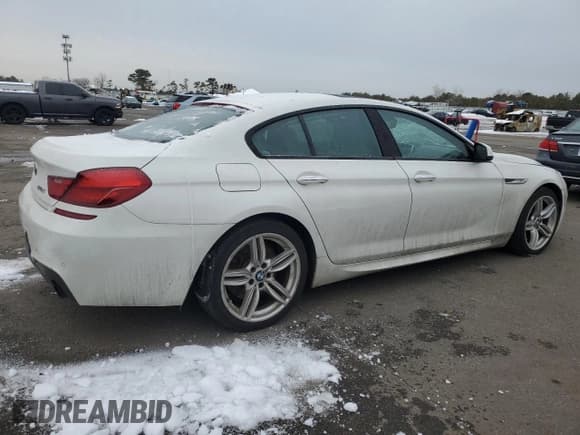 ✅ 2015 BMW 6 Series 640i xDrive • VIN: WBA6B8C55FD452972 • Lot: 44559495. Wystawiony na Copart z przebiegiem 114 358 mil. Bezpłatny archiwum sprzedaży aukcyjnych z USA i szczegółowy raport historii pojazdu na DreamBid. Zdjęcie 3.