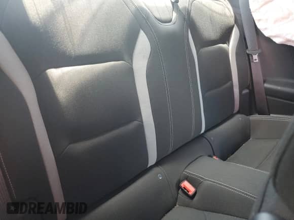 2019 Chevrolet Camaro 1LS с VIN 1G1FB1RX6K0154556, выставлен на аукционе Copart как лот 63036805 с пробегом Не указан миль и Списание • Salvage title. История ставок и продаж доступна на DreamBid. Изображение 10.