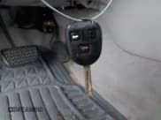 ✅ 2004 Lexus ES 350 • VIN: JTHBA30G540016946 • Лот: 43869194. Опубликован ранее на IAAI с пробегом 320 787 миль. Бесплатный доступ к архиву аукционных продаж из США и подробный отчёт об истории автомобиля на DreamBid. Изображение 11.