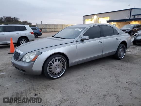 ✅ 2005 Maybach 57 • VIN: WDBVF78J15A001071 • Lot: 91815355. Wystawiony na Copart z przebiegiem 54 301 mil. Bezpłatny archiwum sprzedaży aukcyjnych z USA i szczegółowy raport historii pojazdu na DreamBid. Zdjęcie 1.
